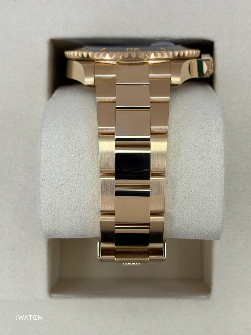 2025 Rolex Submariner 41mm 126618LN Yellow Gold Black Dial (STICKERED) - Image 4